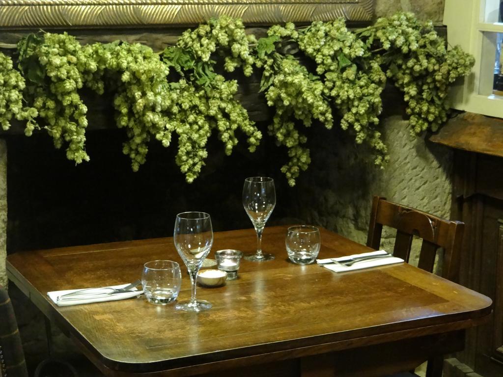 The Talkhouse Hotel Stanton Saint John Ngoại thất bức ảnh