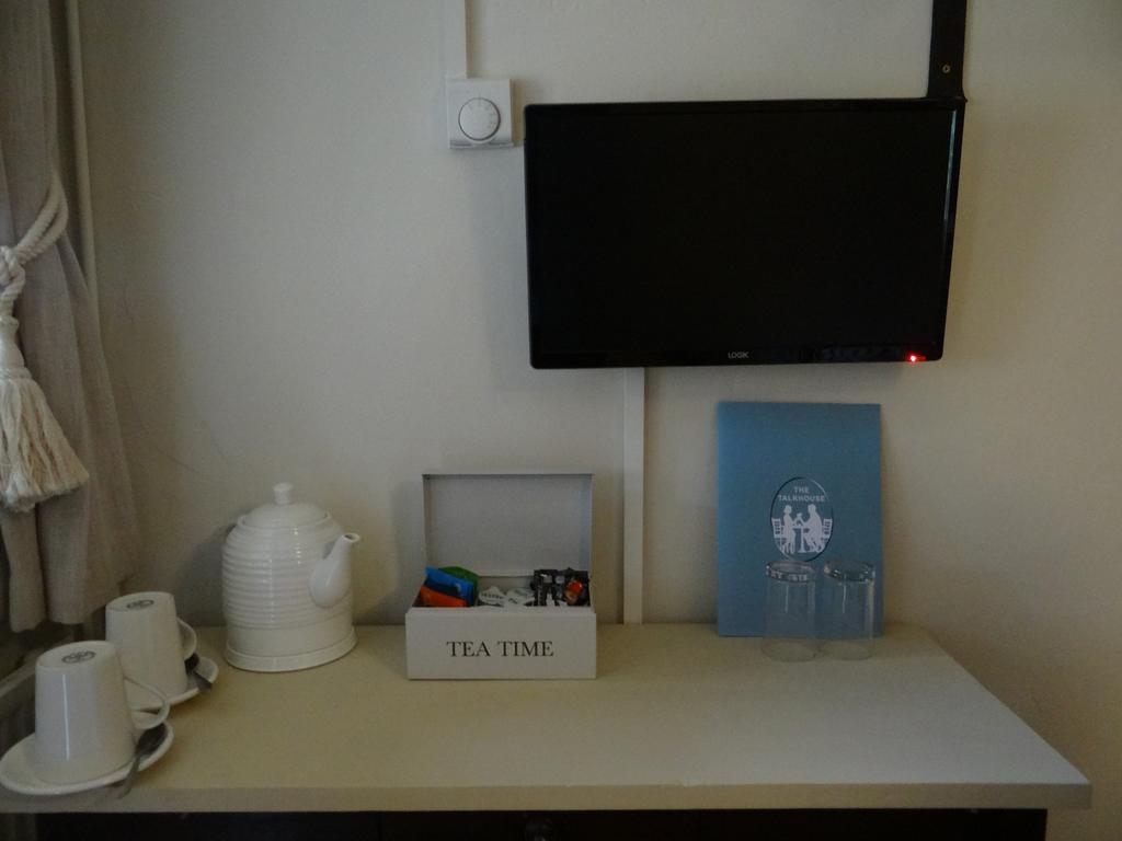 The Talkhouse Hotel Stanton Saint John Ngoại thất bức ảnh
