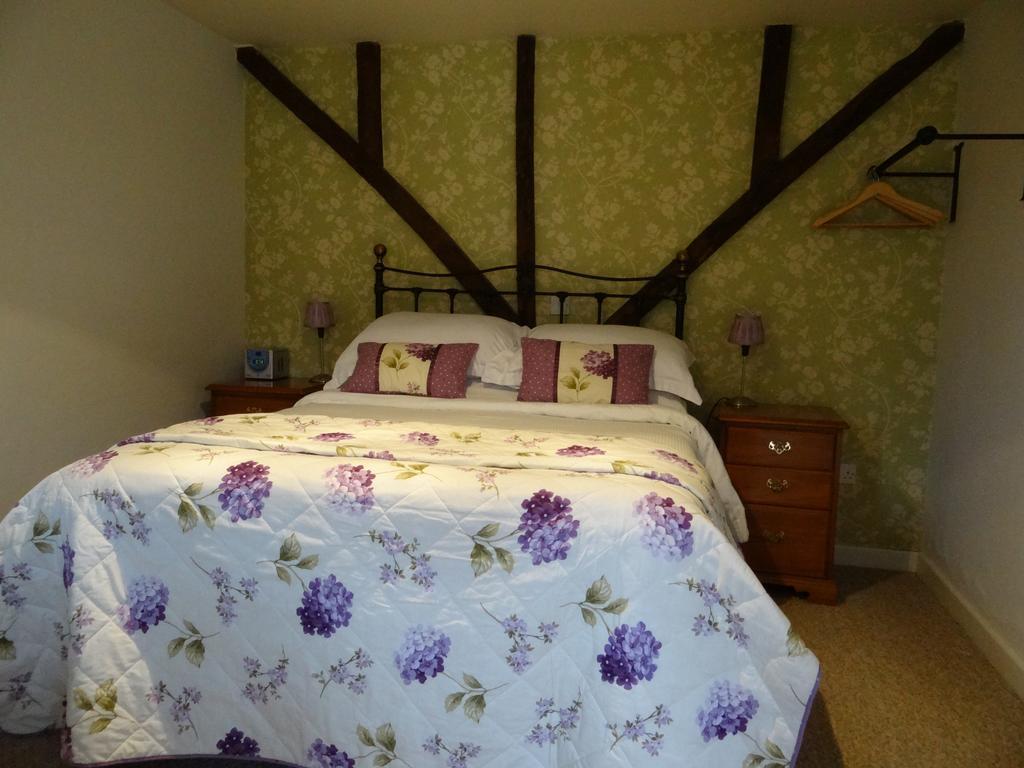 The Talkhouse Hotel Stanton Saint John Ngoại thất bức ảnh